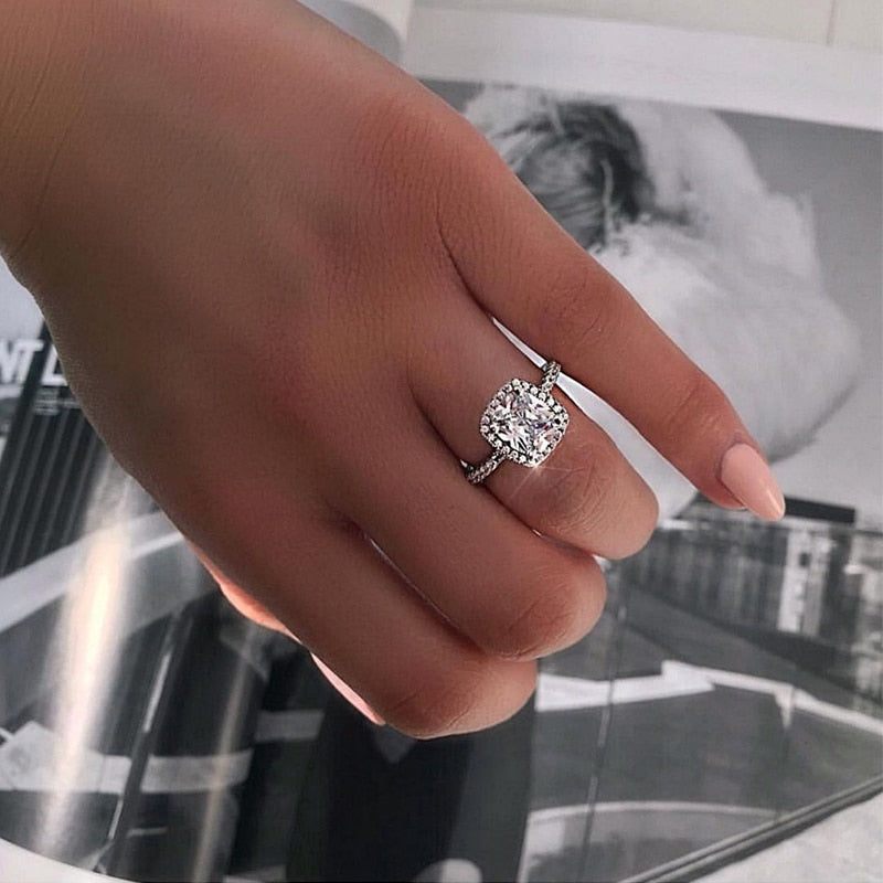 New large cubic zirconia