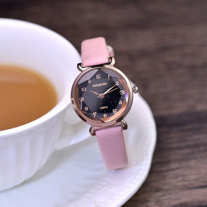 Vintage leather quartz women watch